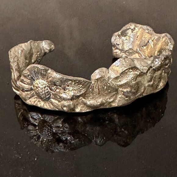 Sunflower Pewter Cuff Bracelet Silver 6.0 Wrist Brutalist Small Wrist Artisan - Picture 1 of 9